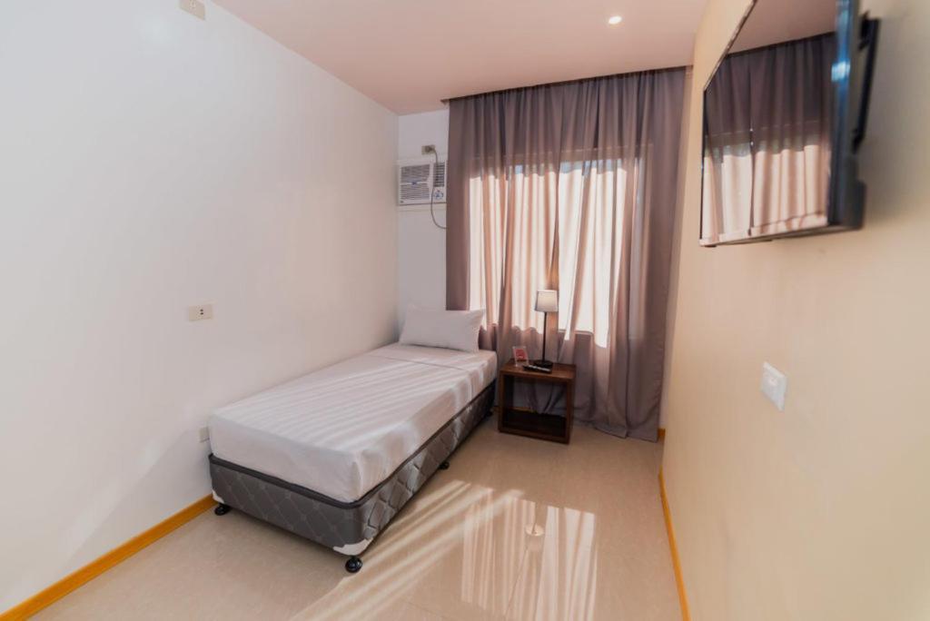 Soi Suites Talibon Exterior photo
